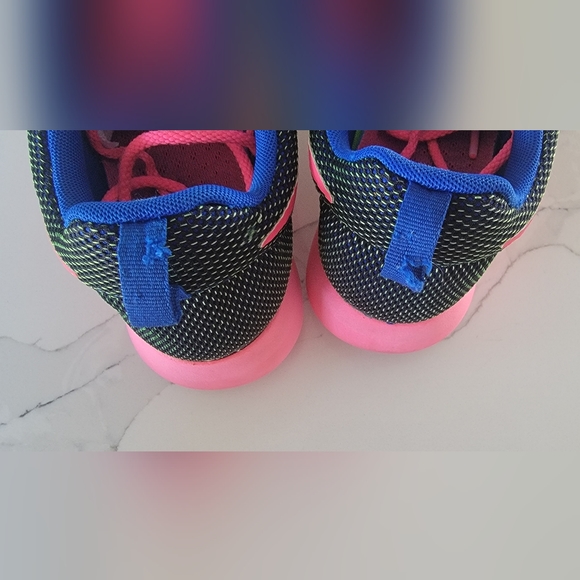 Nike Roshe One Women's Athletic Shoes US Size 7.5 - Used - Picture 5 of 5